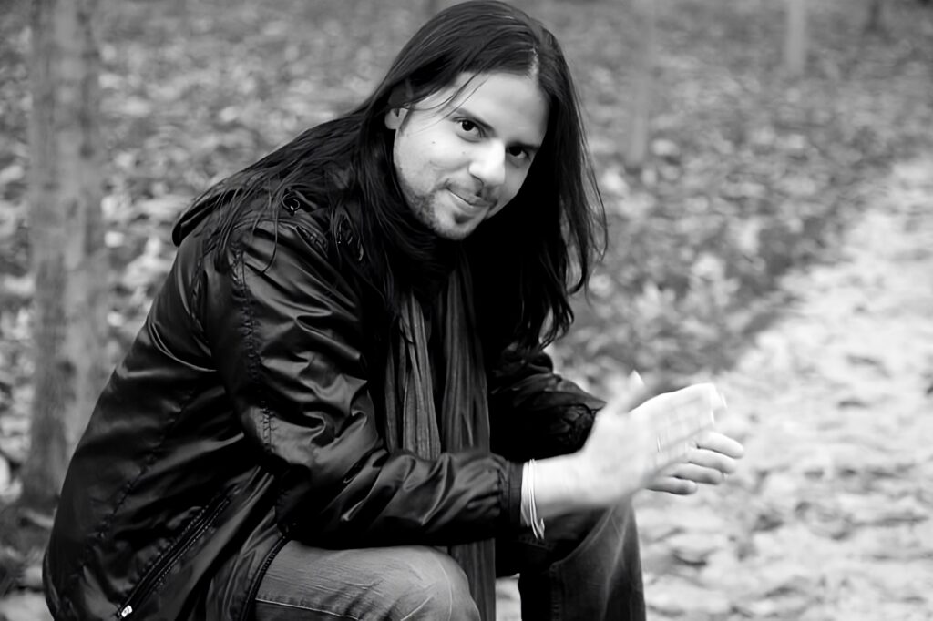 Flavio Rodrigues - Guitarist